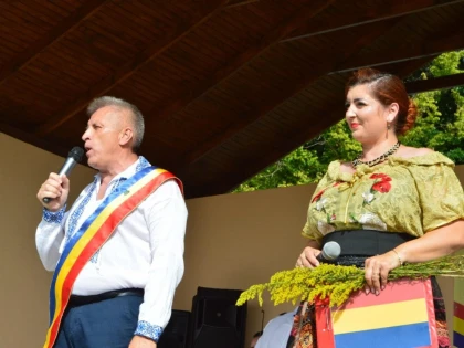 Garofiţa Popa: „Faptul că îmbrăcăm ia ne duce cu gândul la copilărie, istorie şi tradiţie”