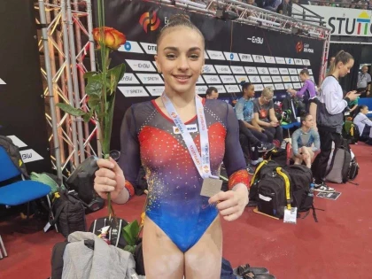 Gimnasta arădeană Marcela Cercea a luat medalie la puternicul concurs internațional de la Stuttgart