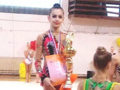GIMNASTA SONIA ICHIM A CÂŞTIGAT CUPA RITAM, DE LA BELGRAD