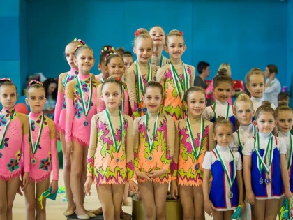 GIMNASTELE ARADENE S-AU REMARCAT LA „CUPA ZIUA EUROPEI” (FOTO)