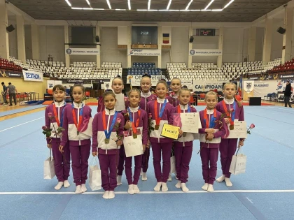 Gimnastele de la CSM Arad au urcat pe podium la prima etapă națională a junioarelor II și III (FOTO)