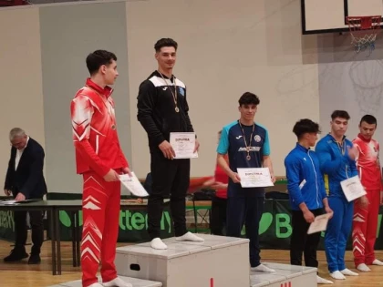 Gimnastul arădean Sergiu Nădăban, dublu medaliat cu bronz la Naționalele Școlare