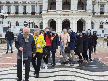 Grant de peste 35.000 de dolari pentru nevăzătorii din Arad