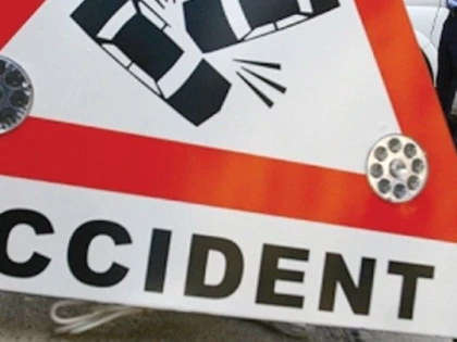 Grav accident de circulație la Salonta! Un camion s-a răsturnat peste trecători