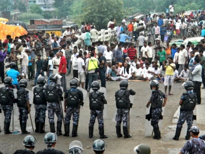 Grevă naţională şi proteste împotriva dizolvării parlamentului, în Nepal