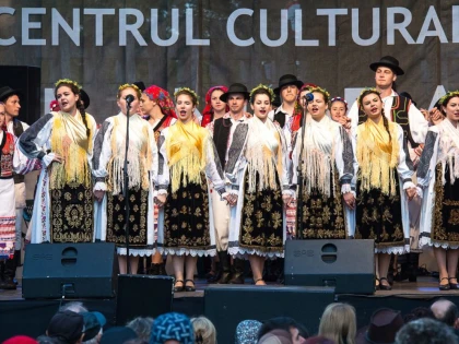 Grupul folcloric ”Sânzienele”, la 30 de ani