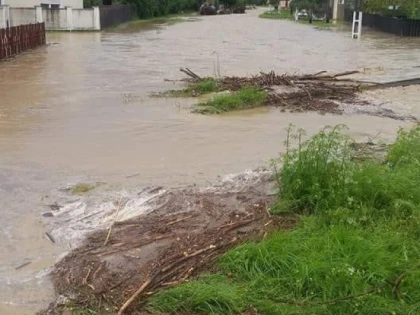 Guvernul a alocat bani pentru zonele afectate de inundații din județul Arad