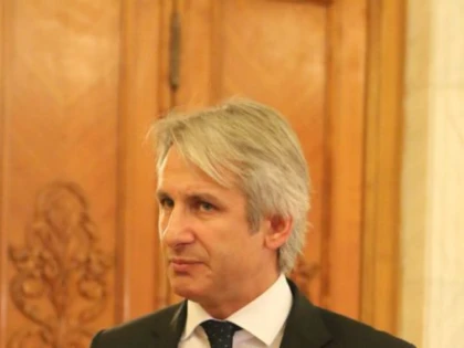 GUVERNUL A DECIS CUM VA FI IMPOZITAT BACSISUL SI CE AMENDA PRIMESC CEI CARE NU IL DECLARA