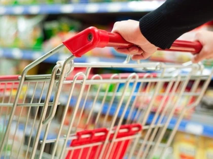 Guvernul a prelungit plafonarea prețurilor la alimente cu șase luni