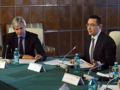 GUVERNUL ANALIZEAZA REDUCEREA TVA PENTRU APA DE LA ROBINET