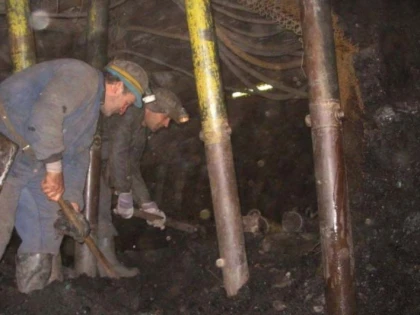 GUVERNUL VA ALOCA PESTE 30 DE MILIOANE DE EURO PENTRU INCHIDEREA MINELOR NECOMPETIVITIVE DE HUILA