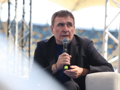 Hagi a stabilit lotul pentru meciul cu Suedia. Nouă jucători rămân la Mogoșoaia