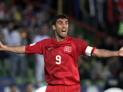 HAKAN ȘUKUR RISCĂ 4 ANI DE ÎNCHISOARE PENTRU MESAJE ”INSULTĂTOARE” LA ADRESA LUI ERDOGAN