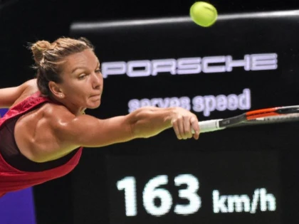 Halep pierde cu Svitolina şi părăseşte Turneul Campioanelor