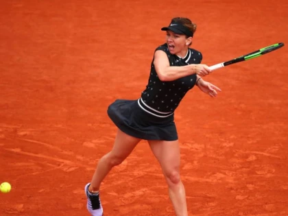 Halep s-a calificat la pas în sferturi, la Roland Garros