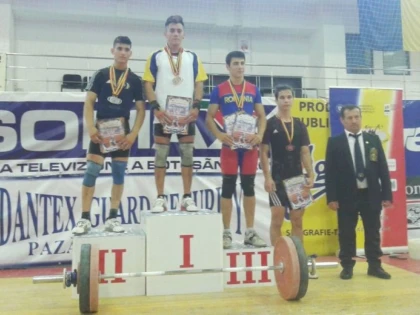 Halterofilii arădeni au urcat pe podiumul naţional