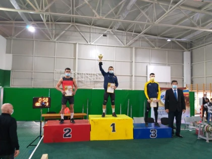 Halterofilii CSM-ului, start bun de sezon. Krupla poate da lovitura la Mondialul juniorilor! (FOTO)