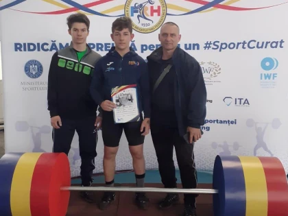 Halterofilii Sorin Molnar şi Daniel Jigău vor lupta pentru medaliile naţionale la tineret