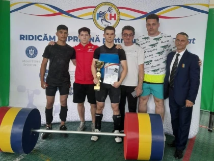 Halterofilul Daniel Jigău a cucerit Cupa României la tineret! Molnar va concura la Europene