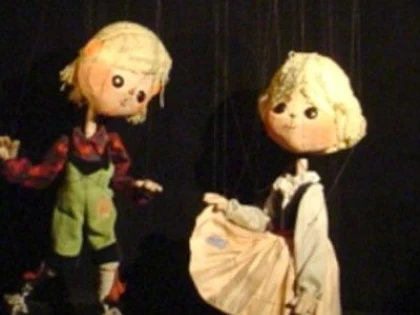 HANSEL SI GRETEL VIN DUMINICA LA TEATRUL DE MARIONETE 