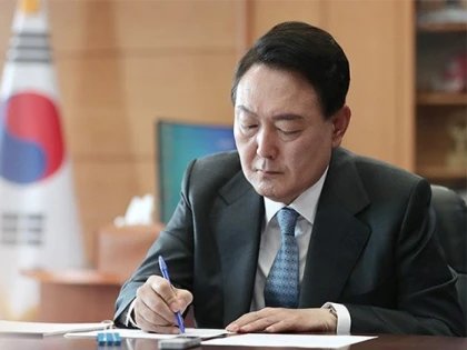 Haos în Coreea de Sud în timpul tentativei eşuate de arestare a preşedintelui destituit Yoon Suk Yeol