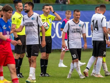 Hațegan a revenit oficial pe teren! Arbitrul arădean, autoritar în barajul Ungheni - Corvinul