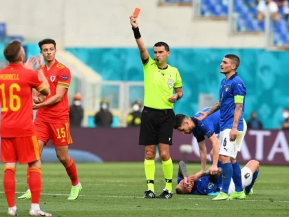 Haţegan, încă o prestaţie sigură la EURO. Arădeanul a arătat al doilea cartonaş roşu