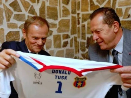 Helmuth Duckadam s-a întâlnit cu Donald Tusk, la patru luni distanţă de la discursul care i-a cucerit pe români
