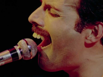 Hitul ”Bohemian Rhapsody” continuă să doboare recorduri, la 44 ani de la lansare