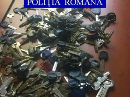 Hoț de 20 de ani, dotat cu chei speciale cu care intra în imobile