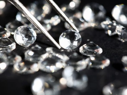 În afara Sistemului Solar ar putea exista planete alcătuite din diamante