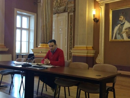 IN ASTEPAREA UNEI MEGA-DIPLOME, GHEORGHE FALCA SE PLANGE CA ESTE HARTUIT DE TOATE INSTITUTIILE