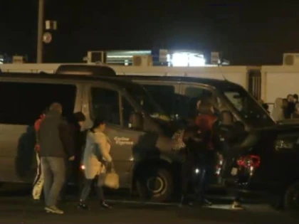 În ce condiții se pot întoarce acasă românii blocați la granița dintre Austria și Ungaria