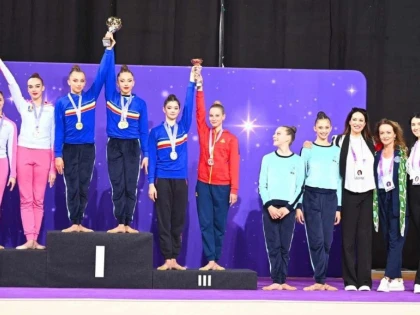 În primul an de seniorat, arădencele Andra Crainic și Carina Crainic sunt campioane naționale pe echipe la gimnastică ritmică!