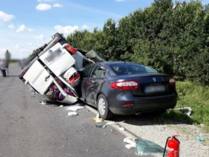 Încă un accident grav în Ungaria. Două autovehicule din România și zece victime