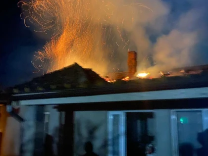 Incendiu la o anexă din Vladimirescu, din cauza unui scurt circuit