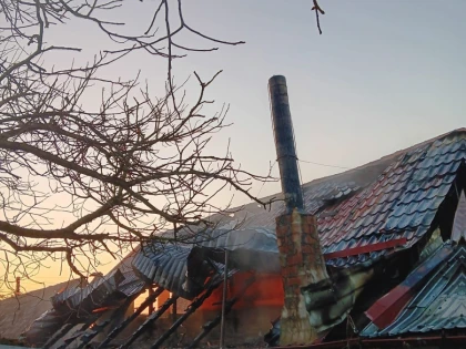 Incendiu la o anexă gospodărească din Luguzău, lichidat prompt de pompieri