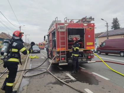 Incendiu la un magazin second-hand din Arad
