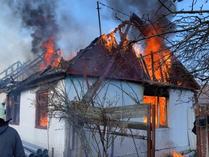 Incendiu puternic la o casă din Ghioroc