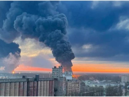 Incendiu uriaș la un depozit de petrol din orașul rusesc Bryansk, aproape de granița cu Ucraina