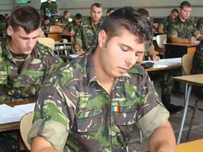 Încep înscrierile pentru învățământul militar