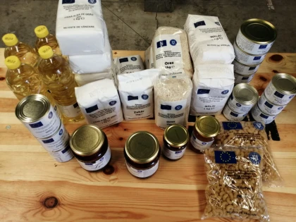 Începe distribuirea ajutoarelor alimentare