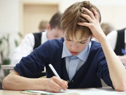Începe Evaluarea Națională la clasa a VI-a. Prima probă, la Limba Română