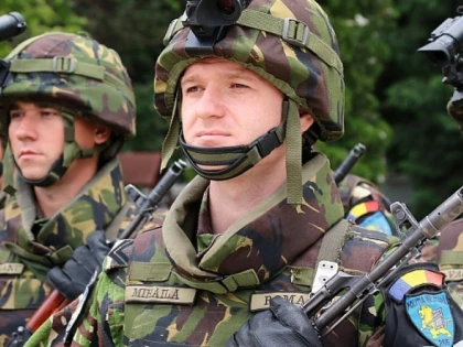 Începe recrutarea rezerviştilor voluntari ai Armatei, în Arad