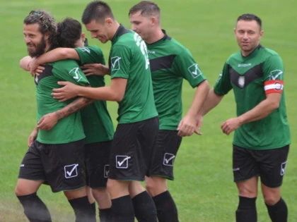 Ineul vrea să spargă gheața și acasă, chiar cu liderul! Derby județean între Pecica și Lipova