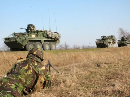 INFANTERISTII AMERICANI AU PARTICIPAT LA UN EXERCITIU MILITAR LA TAUT
