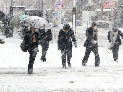 Informare meteo: ninsori, vânt puternic și ger în toată țara, până sâmbătă dimineața