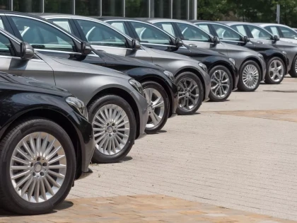 Înmatriculările de autoturisme noi au scăzut cu 28,2% în iulie. Mașinile electrice, în creștere