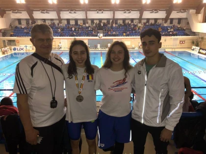 Înotătoarea Andreea Popescu a urcat pe podiumul naţional