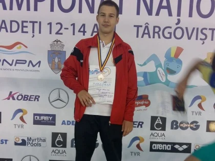 Înotător de la CSM Arad, dublu medaliat naţional